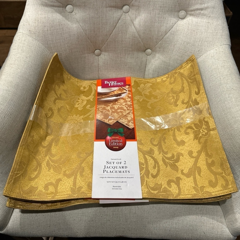 Better Homes & Gardens Damask Scroll Jacquard Placemats Set Of 2 Gold Tan Almond